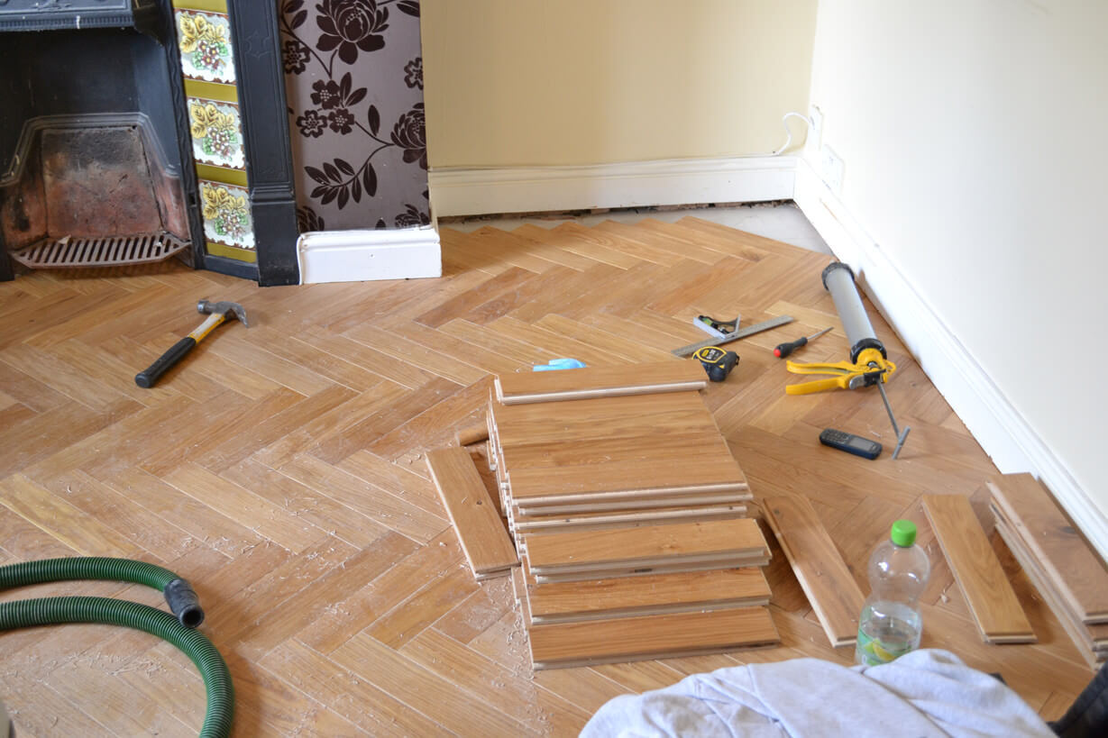 3 Oak News - Fitting Engineered Herringbone Parquet Flooring