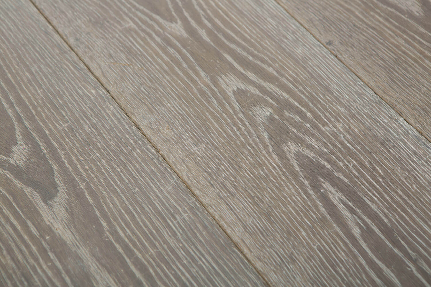 3 Oak Floor Product - Aged Grey Distressed